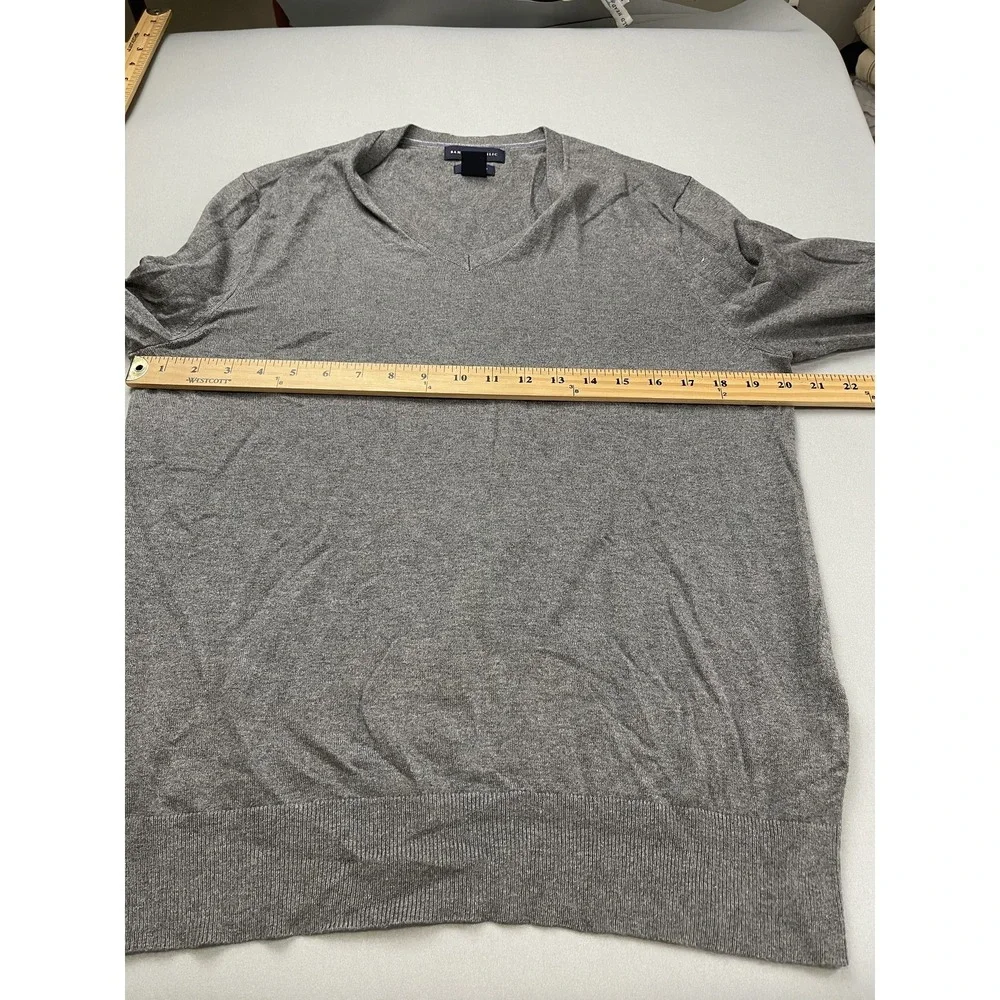 Banana Republic‎ Men's Gray V-Neck Sweater Size M Silk Cotton Cashmere Blend